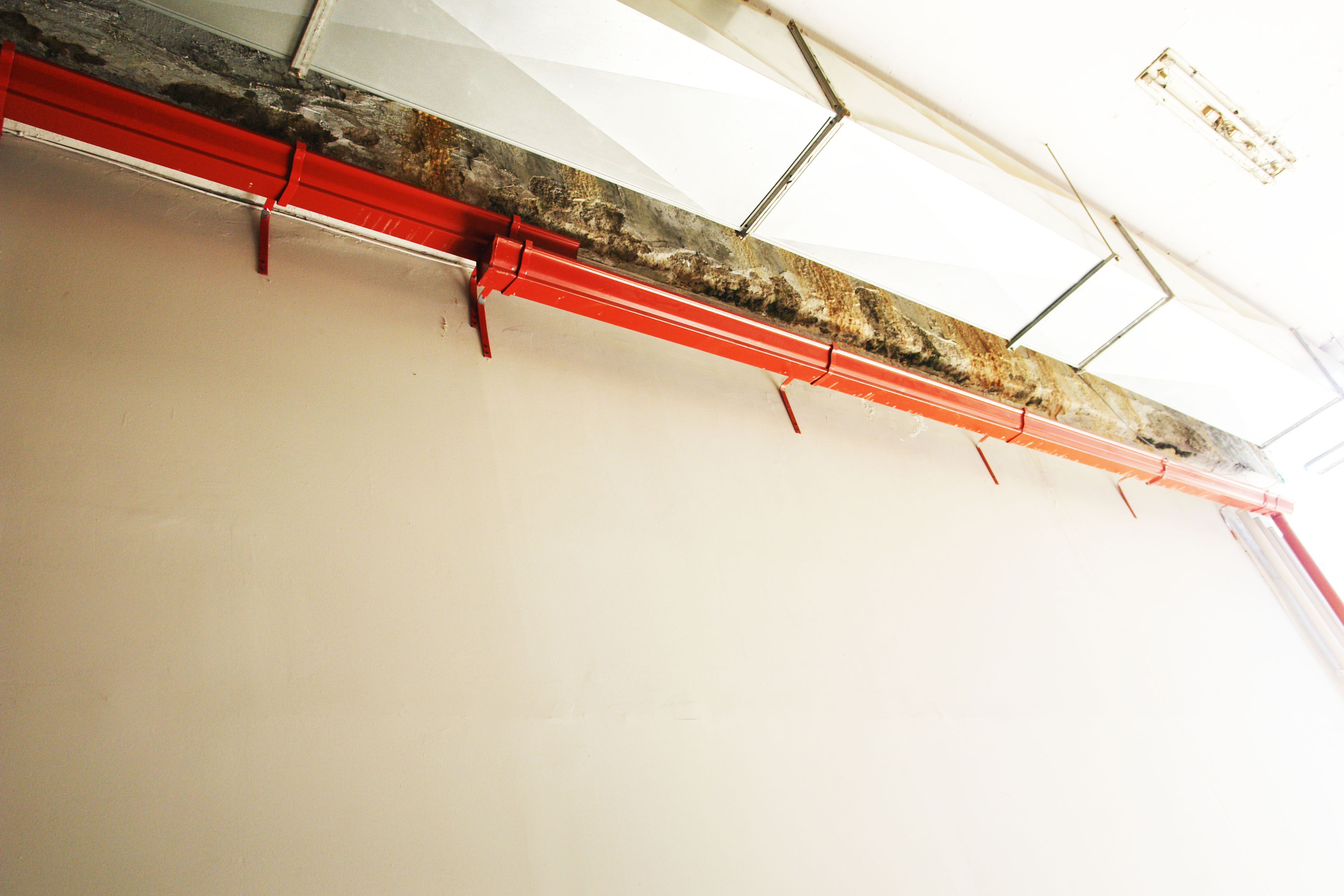 Καταγγελία: Θρυμματίζονται οι κεντρικοί δοκοί στήριξης του Εμπορικού Πολύκεντρου