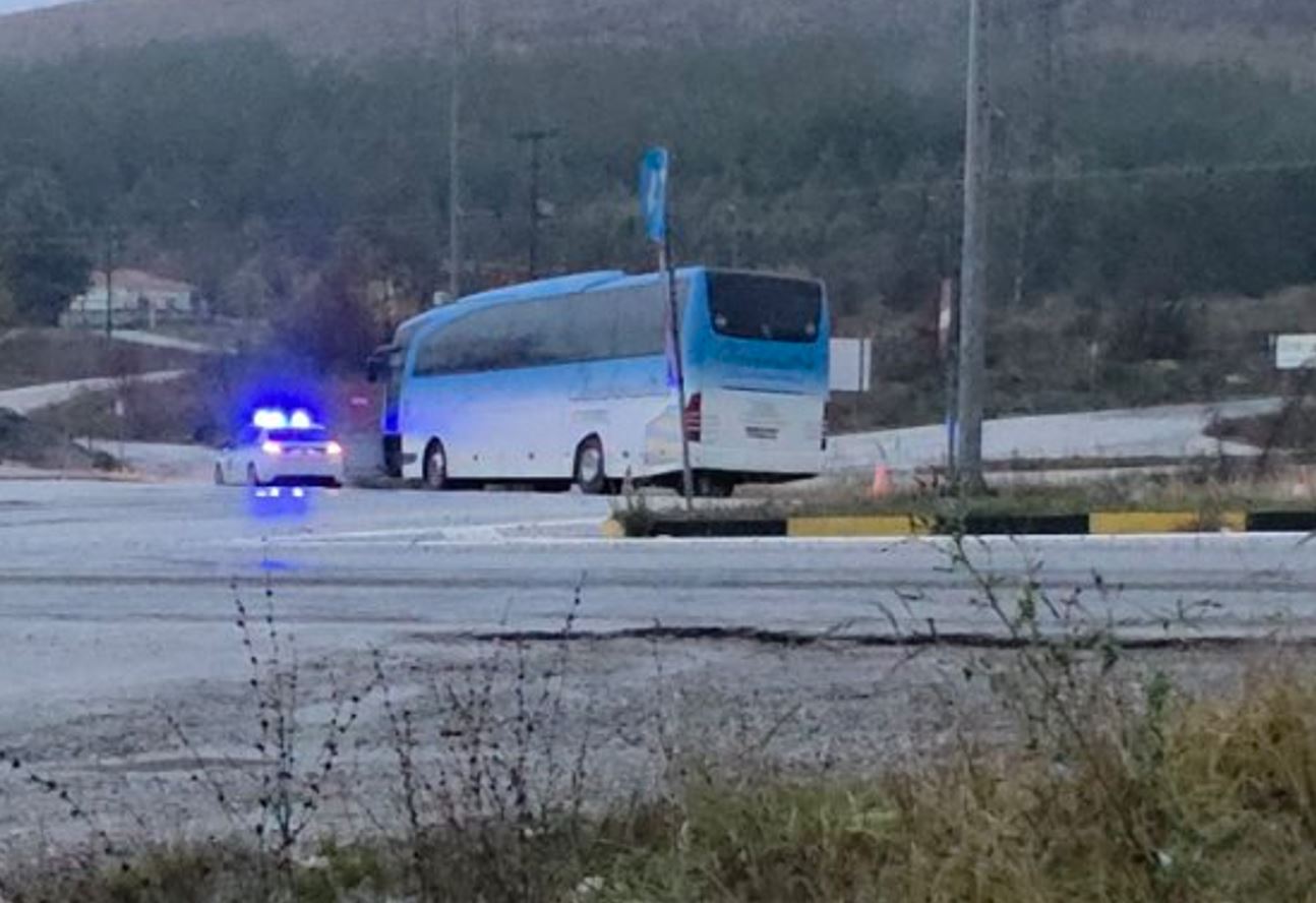 Στον δρόμο Πτολεμαΐδας- Κοζάνης, στο ύψος της “Bora-Bora” οδηγός λεωφορείου υπέστη ανακοπή