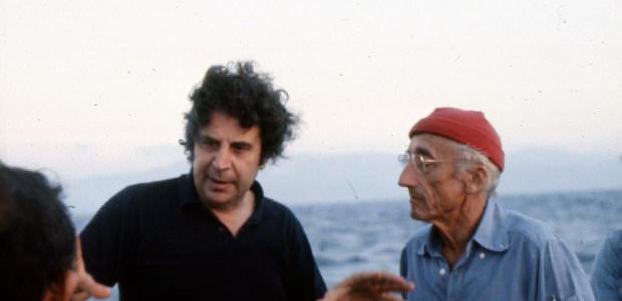 ΣΚΑΪ η βλακεία και αναβλύζει / Έβγαλαν μυθομανή τον Μίκη Θεοδωράκη