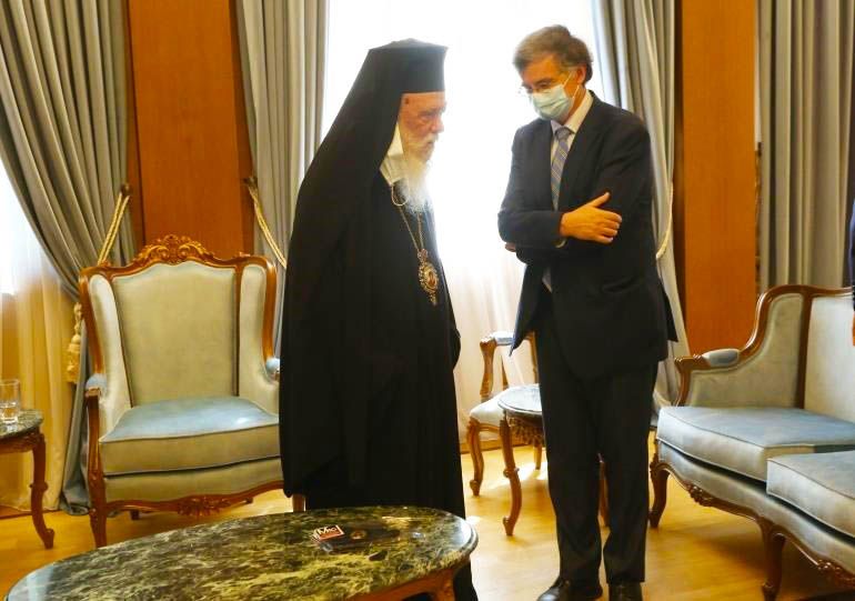 Ιερά Σύνοδος: Ελεύθερη επιλογή ο εμβολιασμός